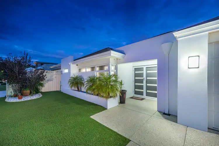 16 Rainbow Way, Gwelup WA 6018