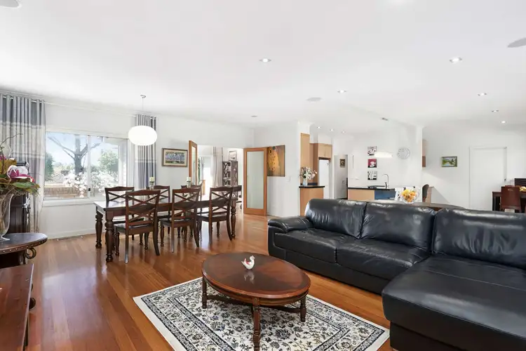 Fifth view of Homely house listing, 8 Janet Street, Templestowe Lower VIC 3107