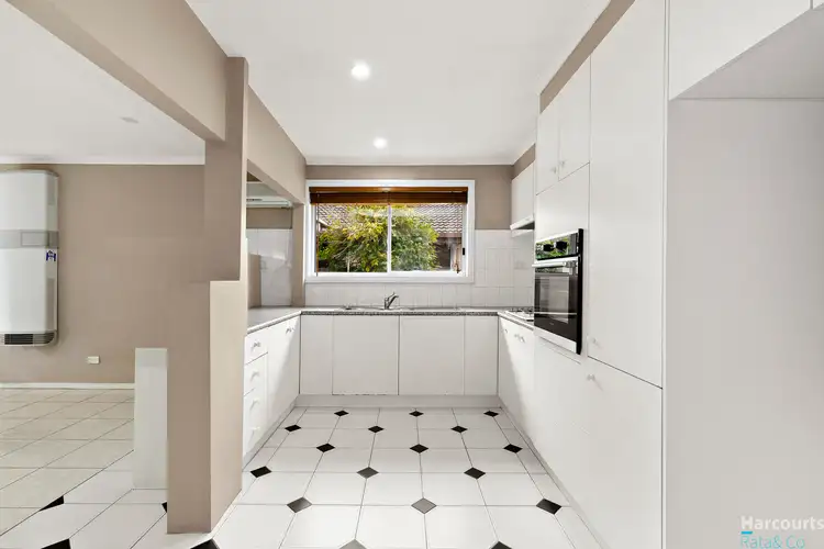 Fourth view of Homely house listing, 18 Parkview Court, Lalor VIC 3075
