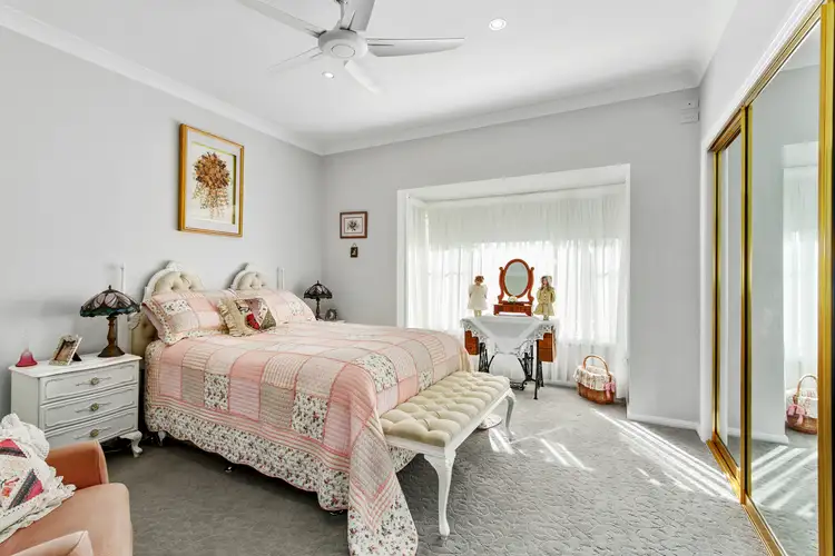 Sixth view of Homely house listing, 5 Robertson Place, Tamworth NSW 2340