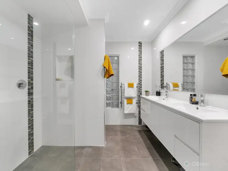 Fifth view of Homely house listing, 26 Glenview Rise, Berwick VIC 3806