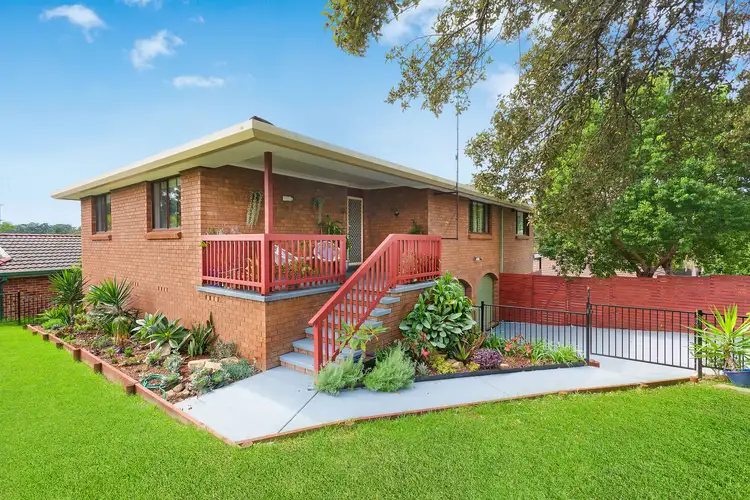 8 Woodfield Road, Kincumber NSW 2251