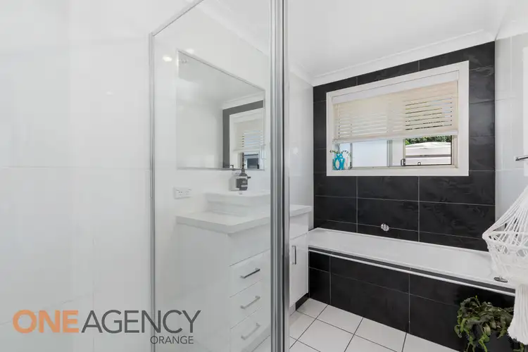 27 Moonstone Drive, Orange NSW 2800