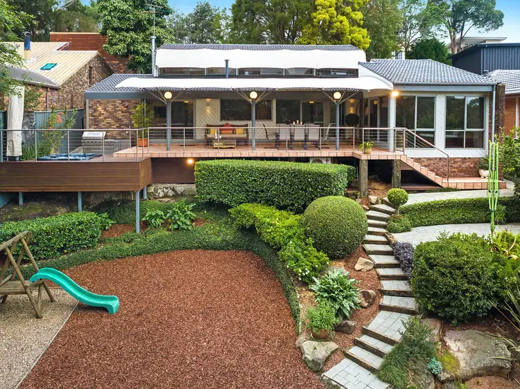 21 Valley Park Crescent, North Turramurra NSW 2074