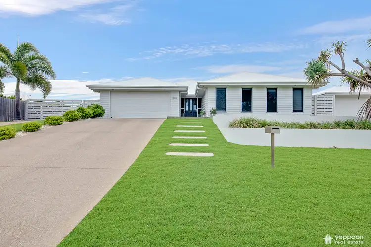 16 Peninsula Place, Rosslyn QLD 4703