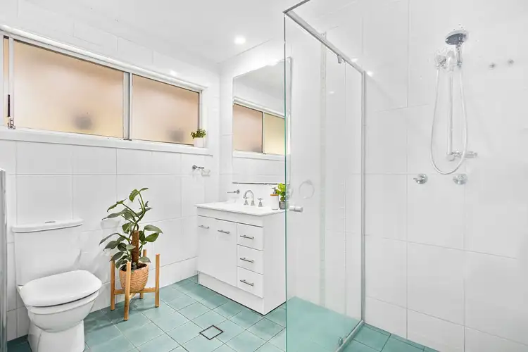 Sixth view of Homely house listing, 2 Langson Avenue, Figtree NSW 2525