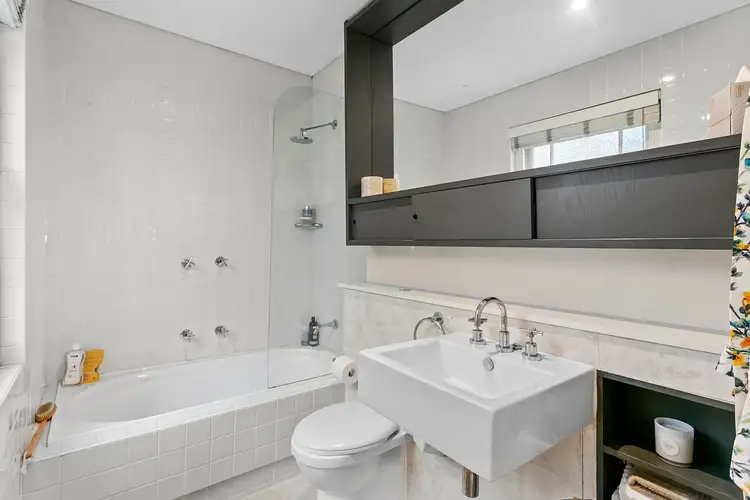 Fifth view of Homely apartment listing, 6/58 Dolphin Street, Coogee NSW 2034