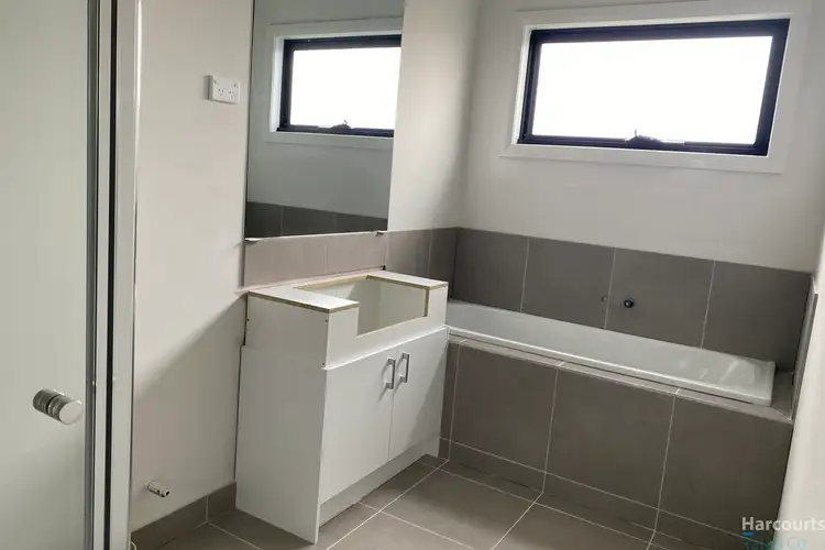 Fifth view of Homely townhouse listing, 1/125 The Boulevard, Thomastown VIC 3074