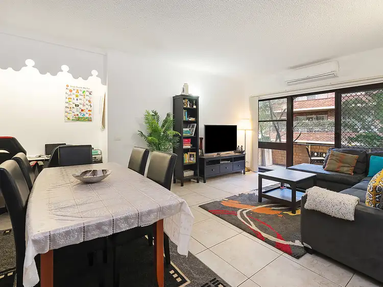 Sixth view of Homely apartment listing, 2/24 Jubilee Avenue, Carlton NSW 2218