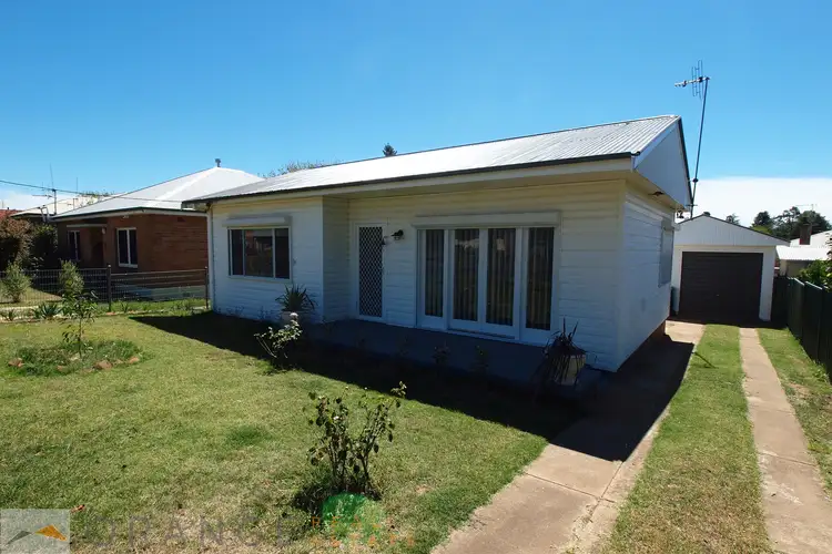 9 Moad Street, Orange NSW 2800