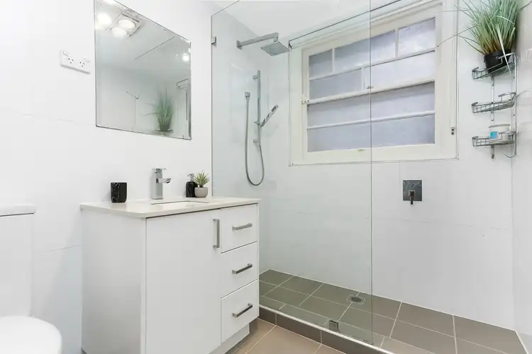 Sixth view of Homely apartment listing, 2/86 Drumalbyn Road, Bellevue Hill NSW 2023