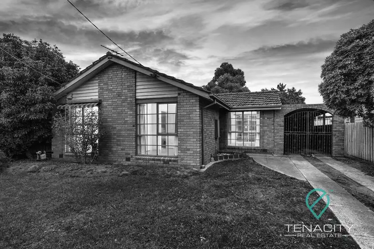 9 Lloyd Street, Deer Park VIC 3023