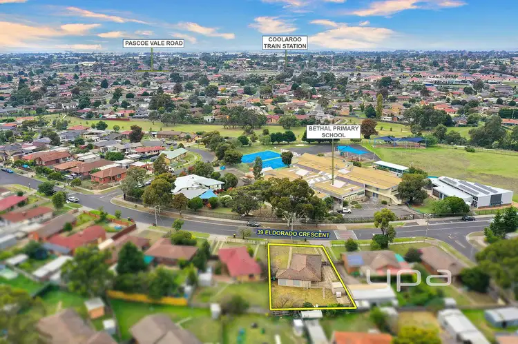 Second view of Homely house listing, 39 Eldorado Crescent, Meadow Heights VIC 3048