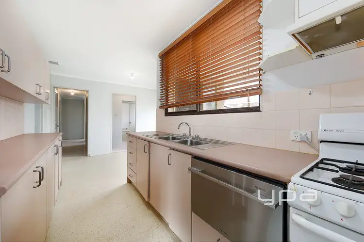 Fifth view of Homely house listing, 39 Eldorado Crescent, Meadow Heights VIC 3048