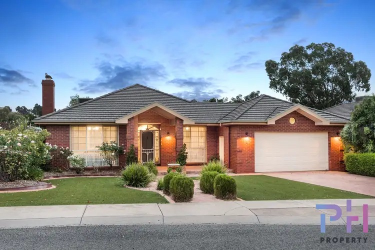 8 Bourke Drive, Strathdale VIC 3550
