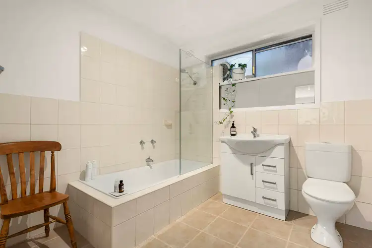 Fourth view of Homely unit listing, 2/246 Buckley Street, Essendon VIC 3040