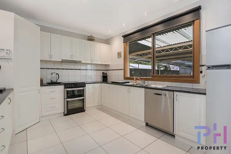 Second view of Homely house listing, 6 Nicholls Court, White Hills VIC 3550