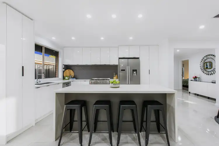 Second view of Homely house listing, 10 Benjamin Court, Sydenham VIC 3037