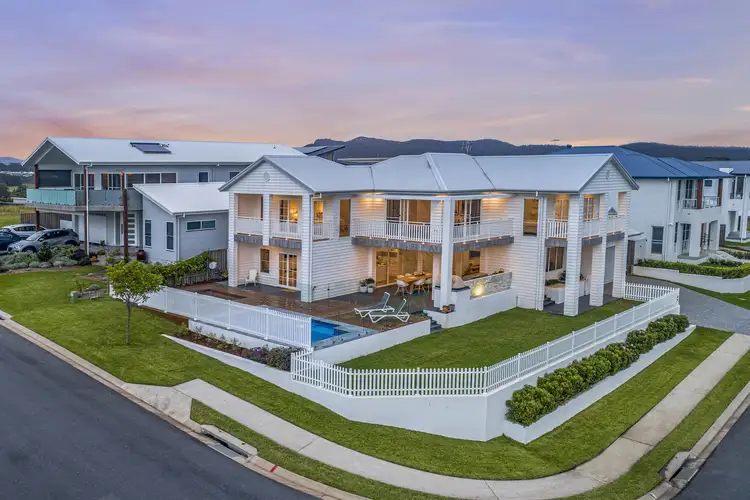 28 Marine Parade, Lake Cathie NSW 2445