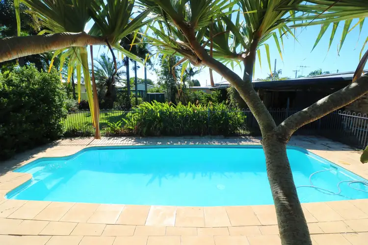 35 Sinclair Street, Avenell Heights QLD 4670