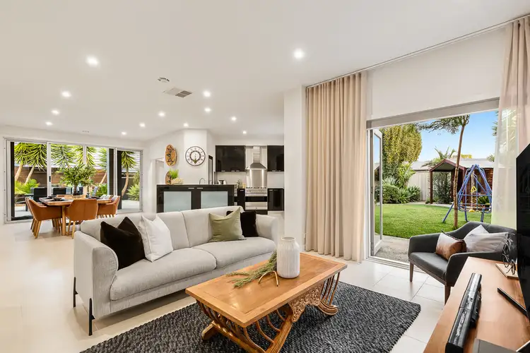 Sixth view of Homely house listing, 5 Salisbury Court, Hillside VIC 3037
