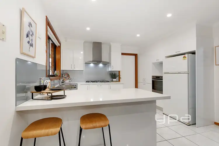 Fourth view of Homely house listing, 2 Skipton Close, Keilor Downs VIC 3038