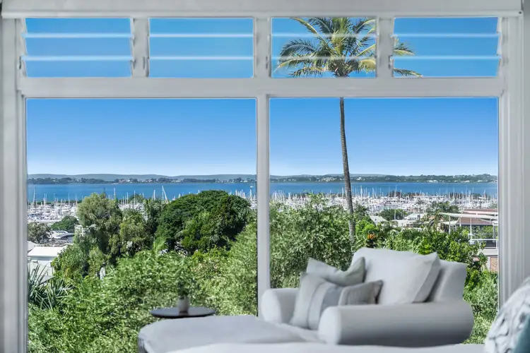135 Gordon Parade, Manly QLD 4179