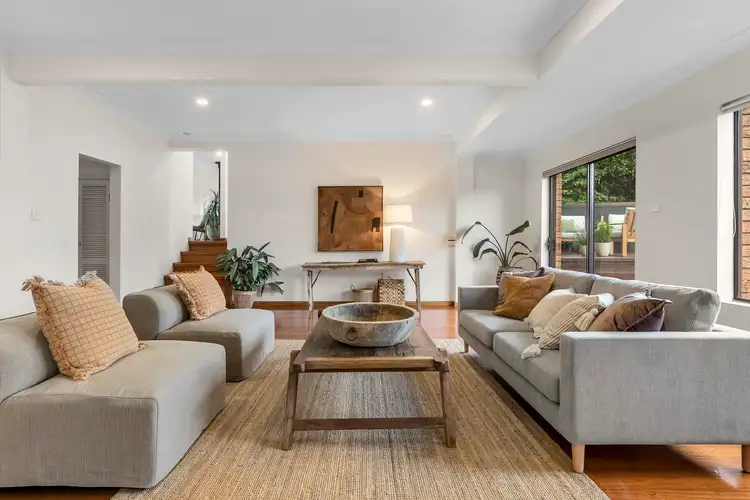 16 Holt Street, Kiama Downs NSW 2533
