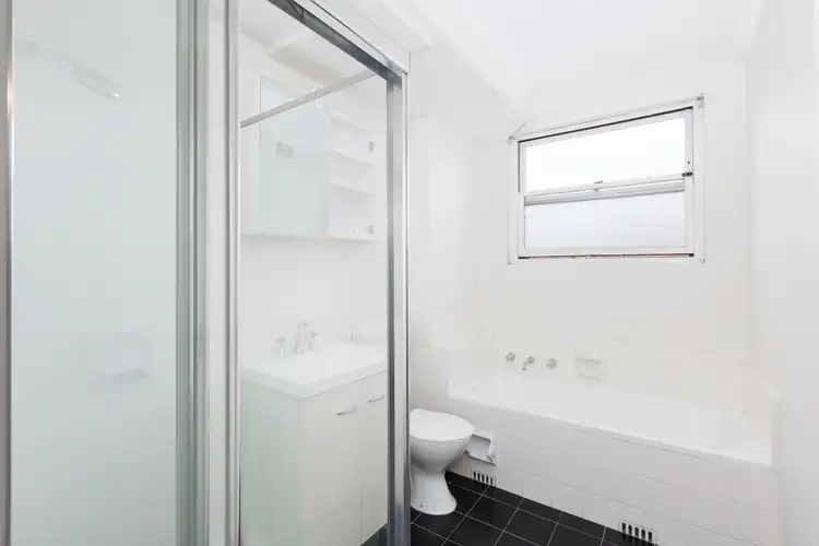 Fourth view of Homely apartment listing, 2/518-520 Kingsway, Miranda NSW 2228