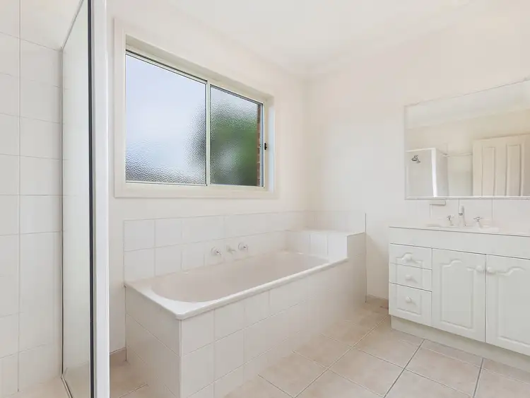 Fifth view of Homely unit listing, 3/76 Augustine Drive, Highton VIC 3216