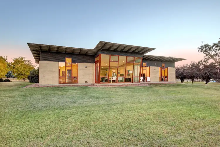 15 Pfeiffer Road, Woodside SA 5244