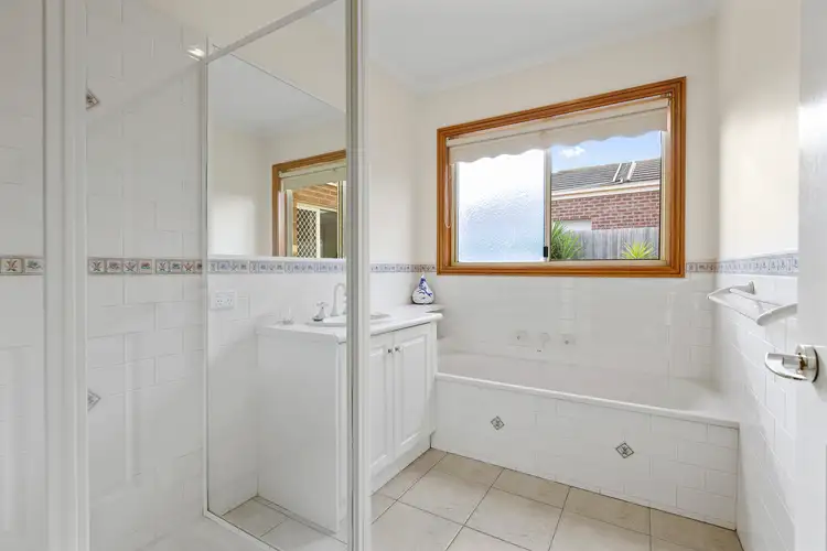 Sixth view of Homely house listing, 4 Palm Court, Hamlyn Heights VIC 3215