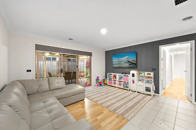Fifth view of Homely house listing, 7 Tyrone Avenue, Pakenham VIC 3810