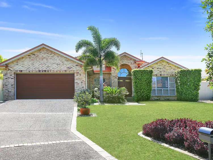6 Campbellville Circuit, Pelican Waters QLD 4551