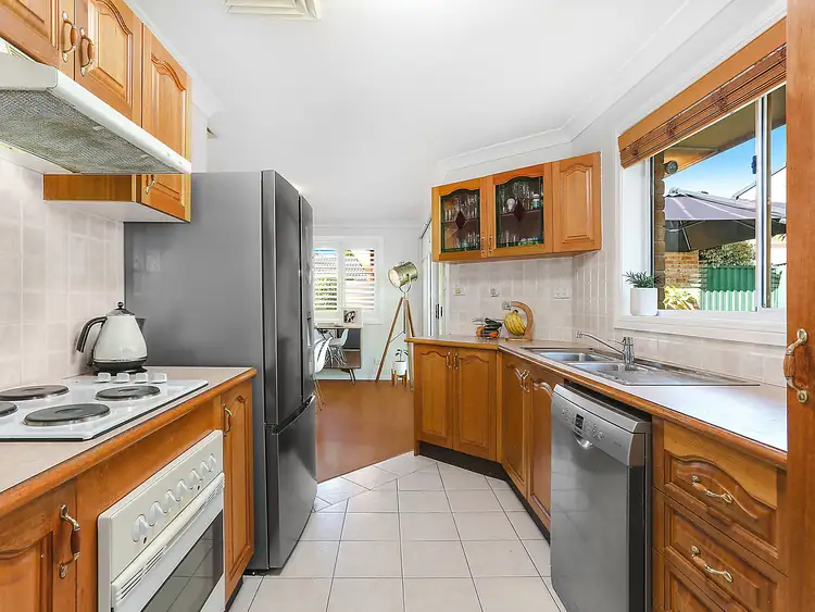 Fourth view of Homely villa listing, 4/2 Honeysuckle Street, Jannali NSW 2226