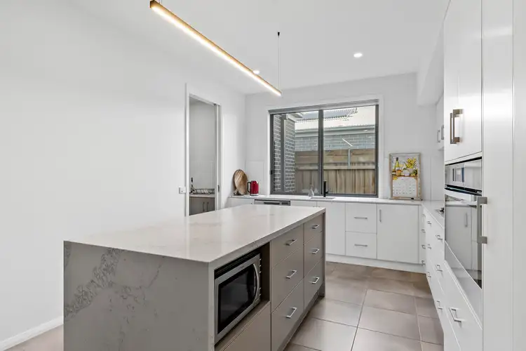 Fourth view of Homely house listing, 2 Carnegie Way, Bendigo VIC 3550