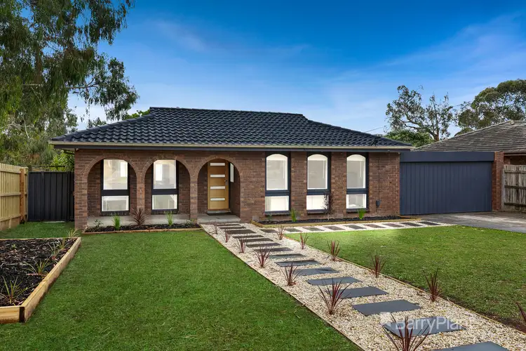 10 Fairlawn Place, Bayswater VIC 3153