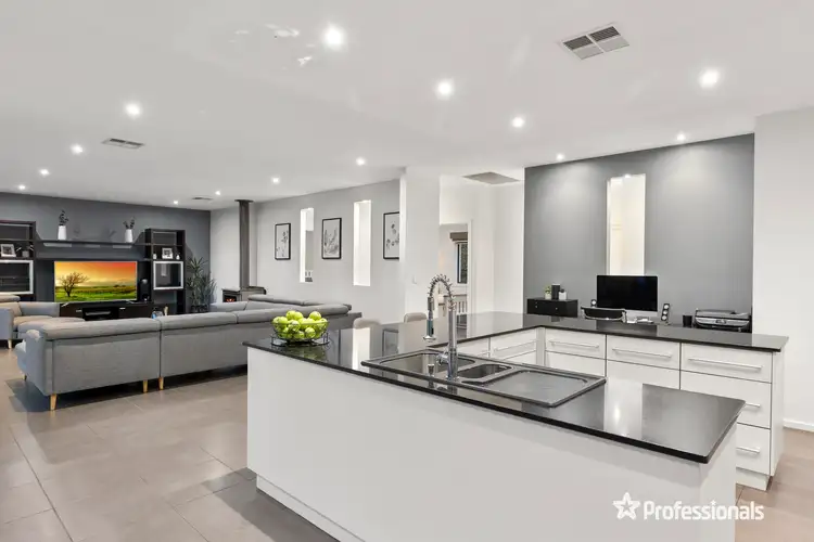 Fifth view of Homely house listing, 5 Birrarrung Rise, Yarra Junction VIC 3797