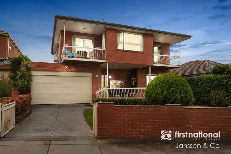 11 Flinders Street, Bulleen VIC 3105