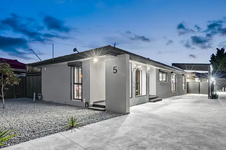 5 Halifax Close, St Albans VIC 3021