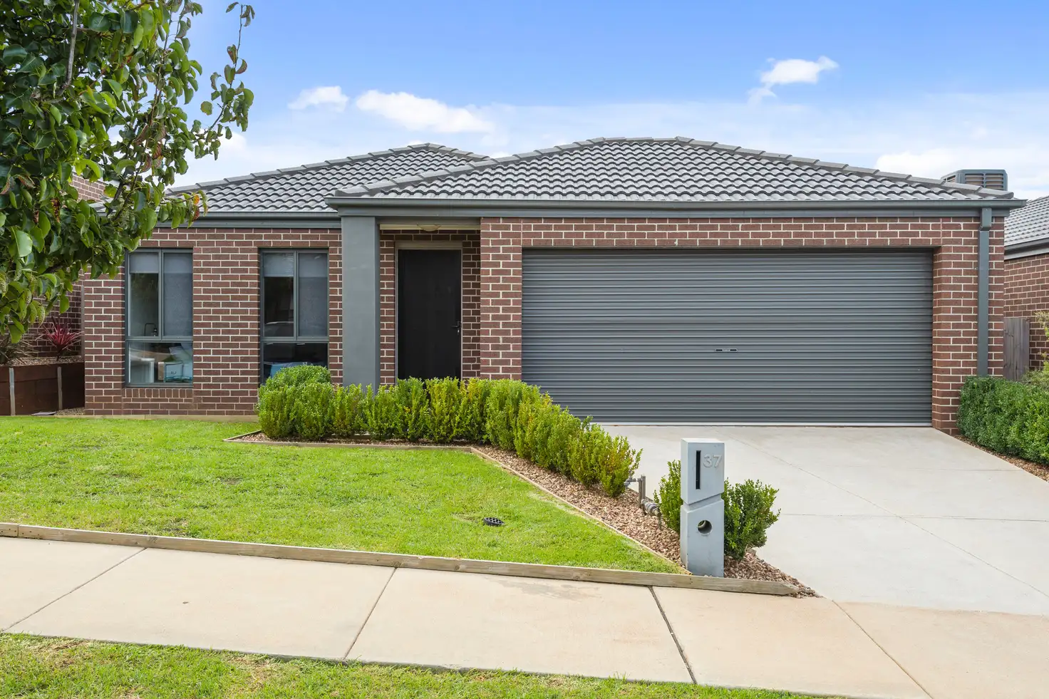 Main view of Homely house listing, 37 Cromarty Circuit, Darley VIC 3340
