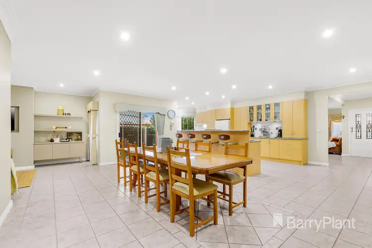 Fifth view of Homely house listing, 7 Riccana Court, Mill Park VIC 3082