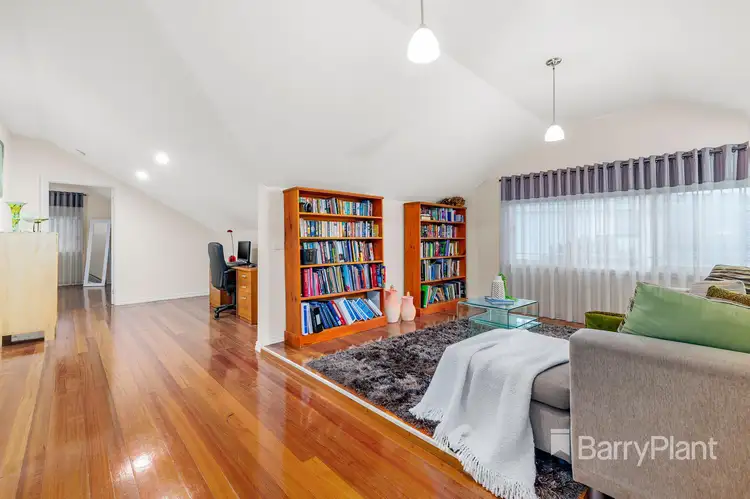 Sixth view of Homely house listing, 7 Riccana Court, Mill Park VIC 3082