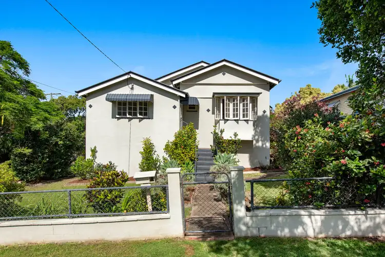 29 Barter Avenue, Holland Park QLD 4121