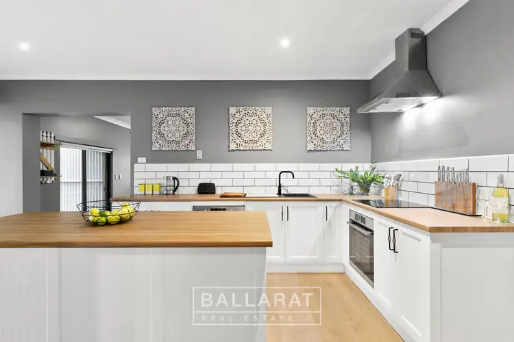 Second view of Homely house listing, 31 Marie Crescent, Wendouree VIC 3355