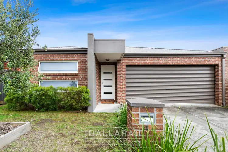 Main view of Homely house listing, 4 Creek View Close, Mount Clear VIC 3350