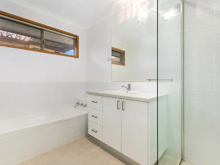 Fifth view of Homely house listing, 19 Lino Court, Whittington VIC 3219