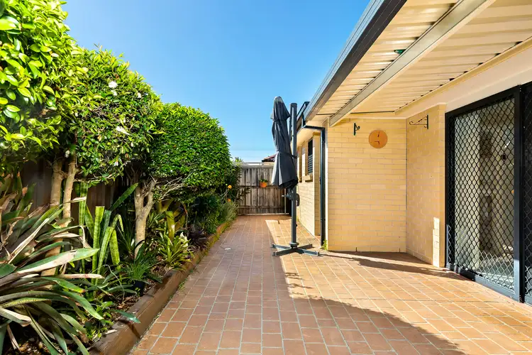 Sixth view of Homely villa listing, 2/77 Wilga Street, Corrimal NSW 2518