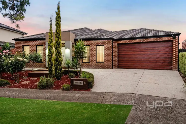 Main view of Homely house listing, 8 Gully Way, Craigieburn VIC 3064