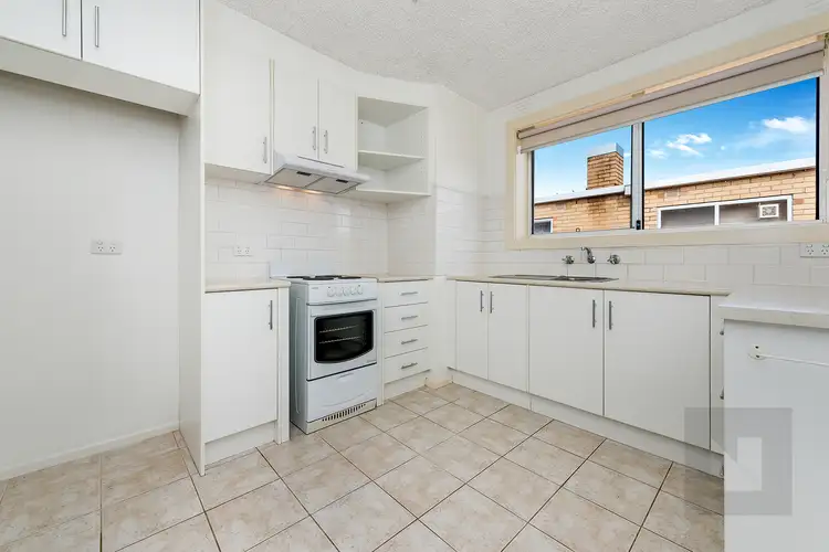 11/3 Lewis Street, Kingsville VIC 3012